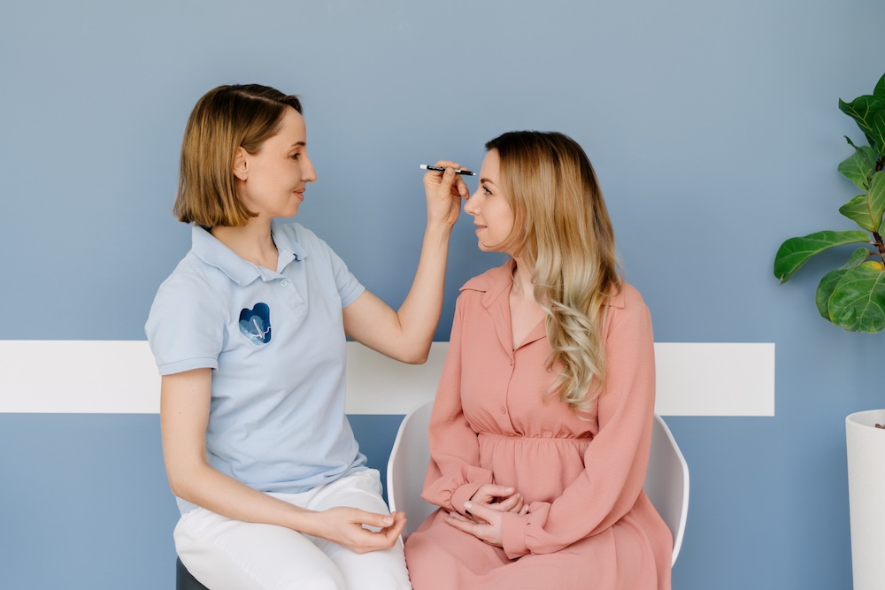 hausarzt-pasing-seelbach- inaseelbach-a-sthetics-session-faltenbehandlung